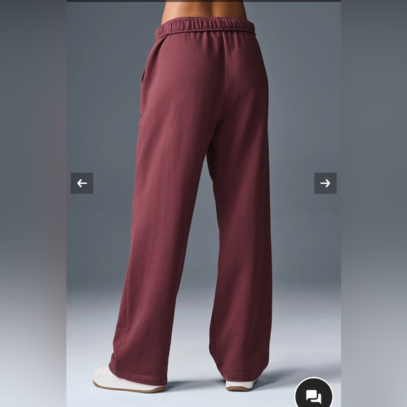 ❗️SOLD on M e r c a r i❗️Alo Accolade Straight Leg Sweatpant burgundy truffle - Picture 2 of 4